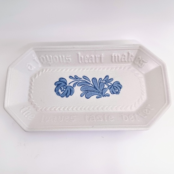 🥖Pfaltzgraff Bread Plate Yorktowne Joyous Heart Make the Loaves Taste Better🥖 - Picture 1 of 7